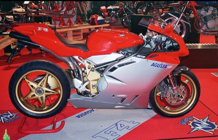 MV Agusta F4 RC